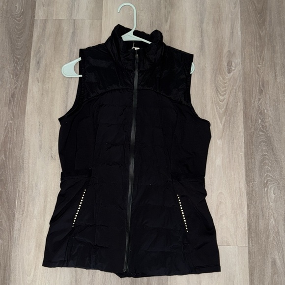 lululemon athletica Jackets & Blazers - lululemon down vest
